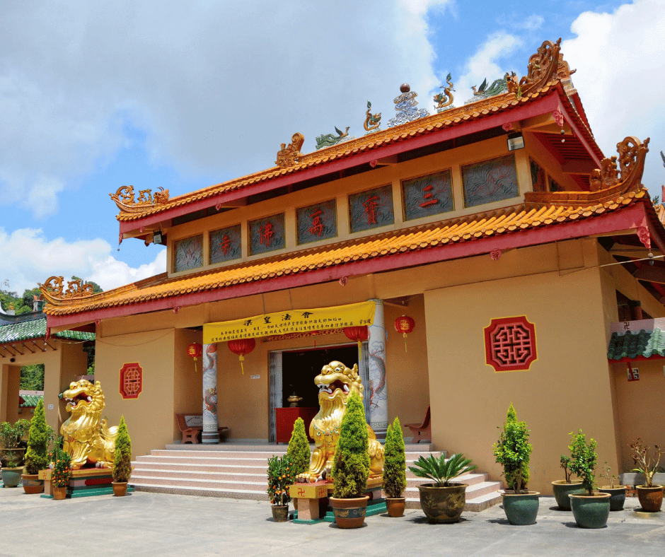 Sam Poh Temple